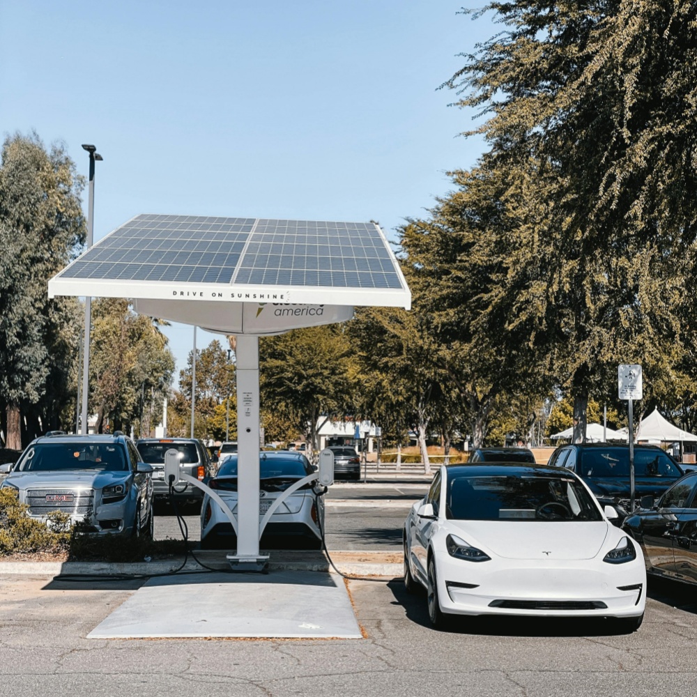 La différence entre les fusibles automobiles et les fusibles photovoltaïques